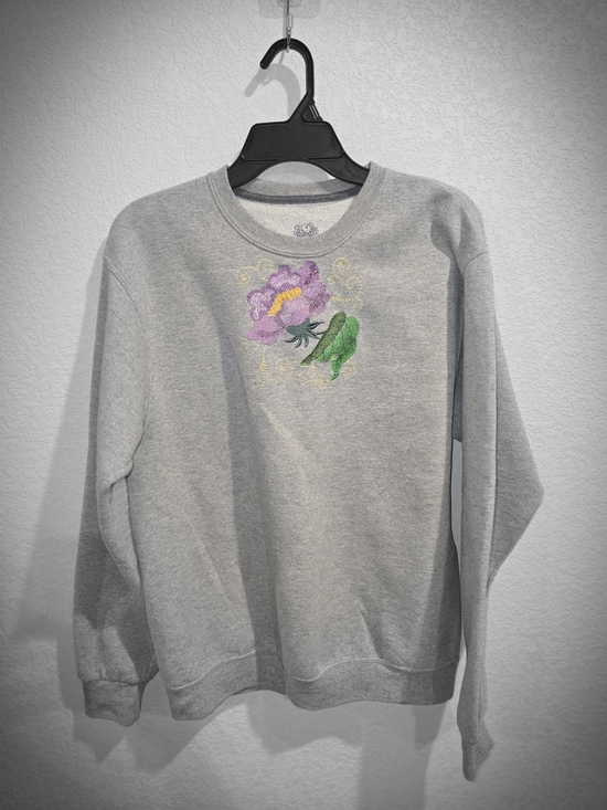 Fruit of the Loom Tops - Fruit of the Loom Gray Embroidered Floral Crewneck Sweatshirt Size Medium